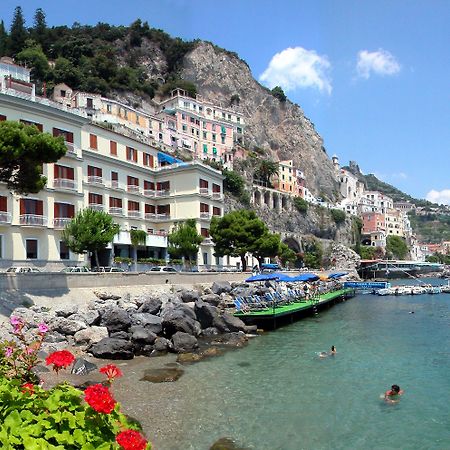 Hotel La Bussola Amalfi Exterior foto