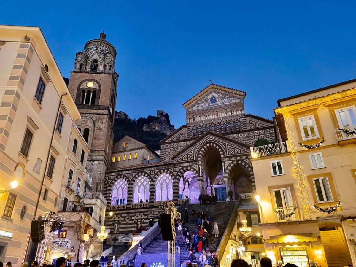 Hotel La Bussola Amalfi Exterior foto