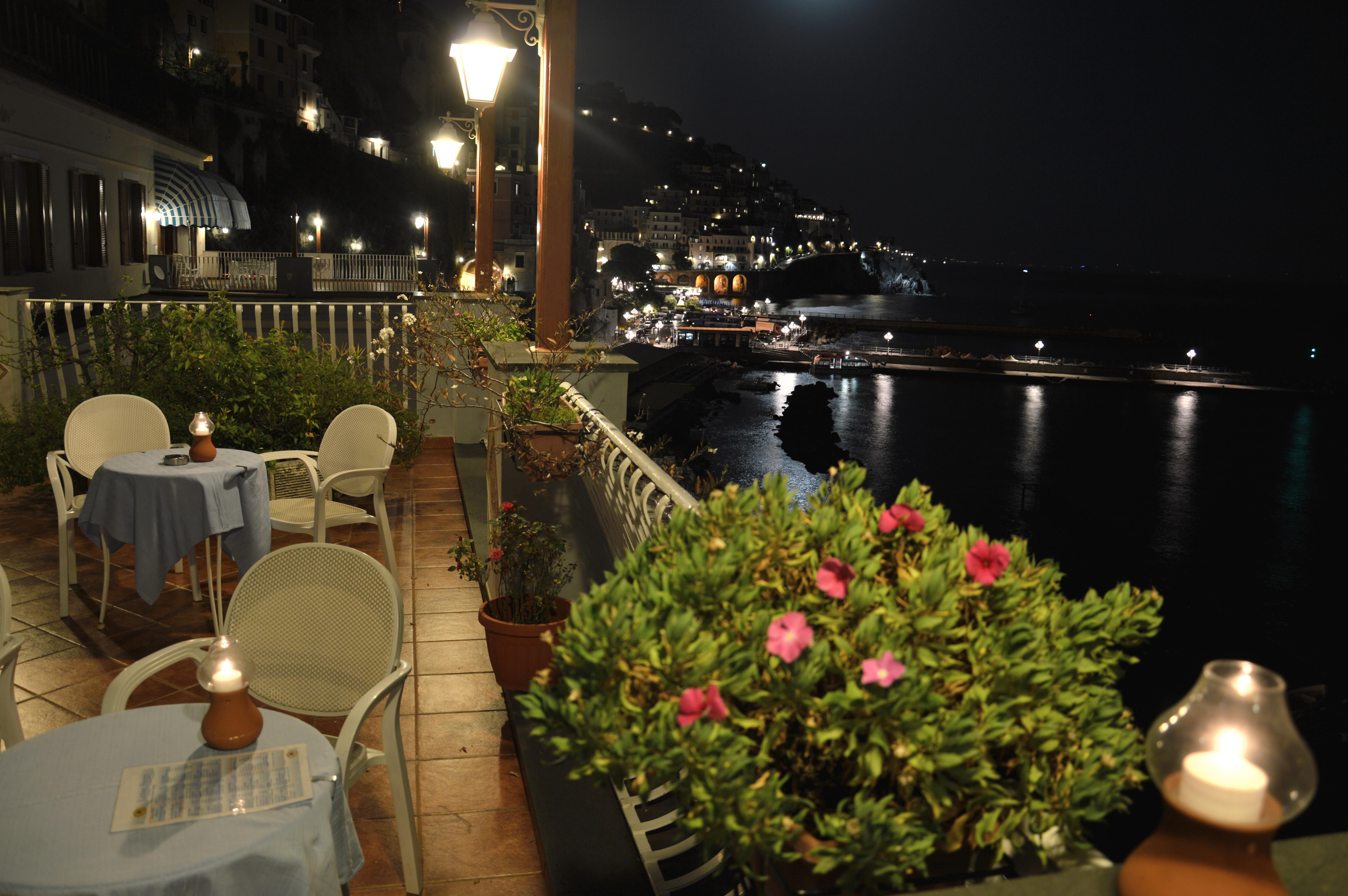 Hotel La Bussola Amalfi Exterior foto