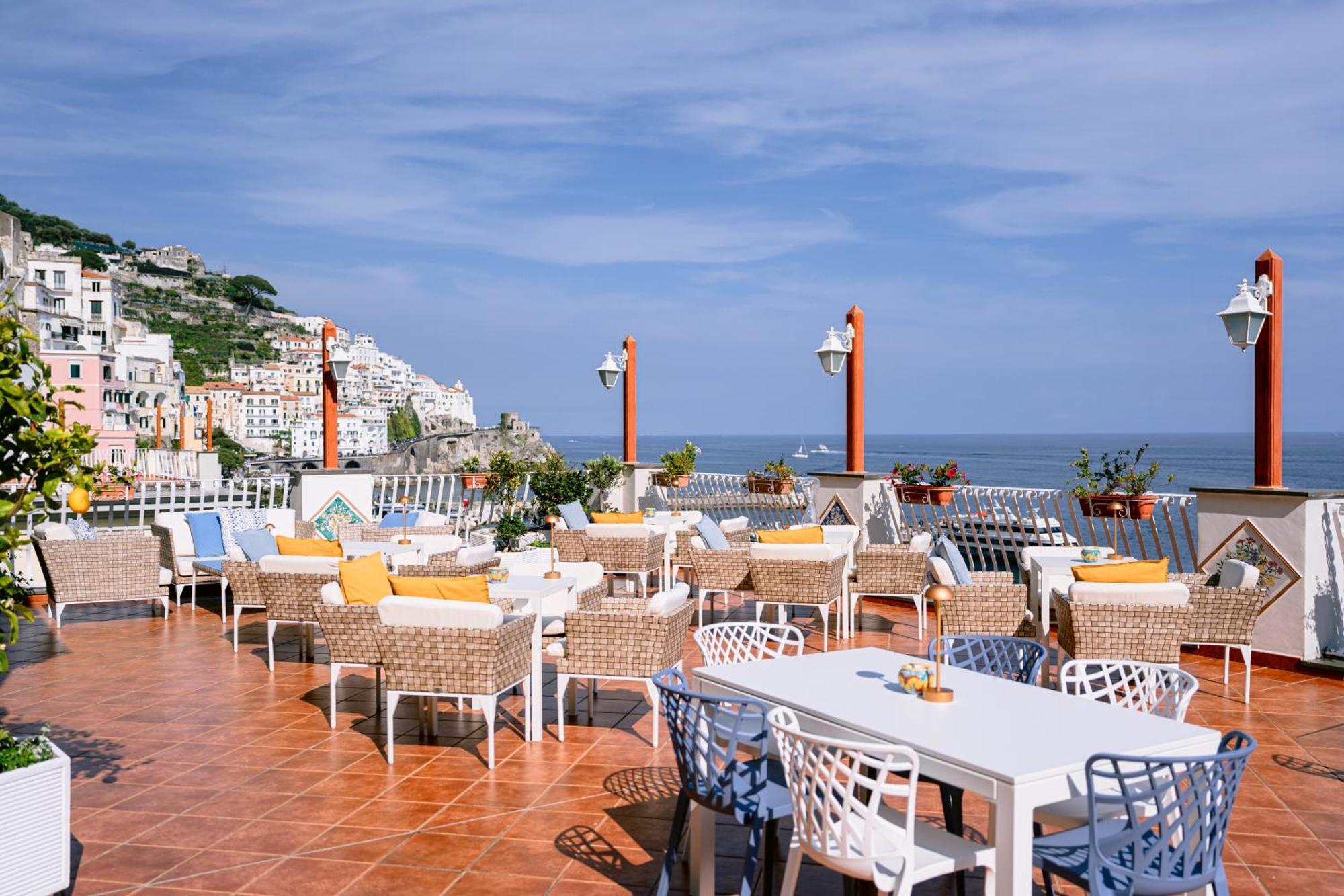 Hotel La Bussola Amalfi Exterior foto